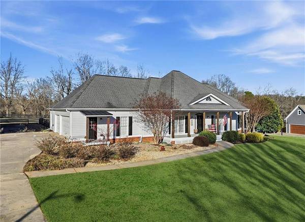 5040 Meadow Creek DR, Cumming, GA 30028