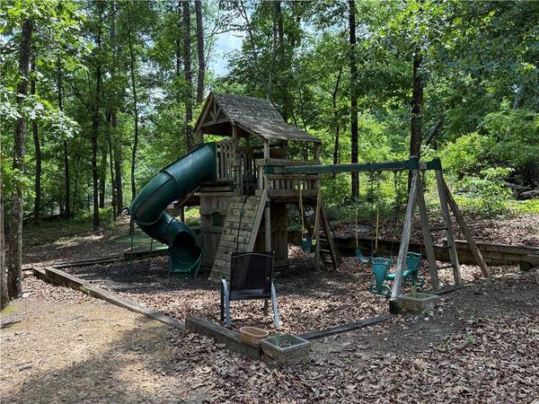 1195 Greenwood Acres DR, Cumming, GA 30040