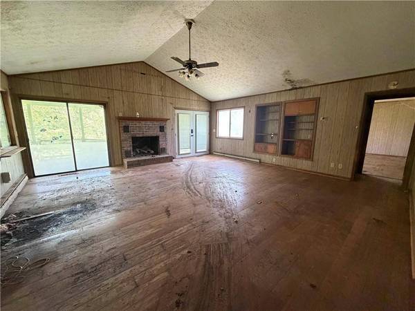 738 Hiawassee EST, Hiawassee, GA 30546