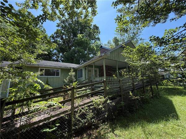 738 Hiawassee EST, Hiawassee, GA 30546