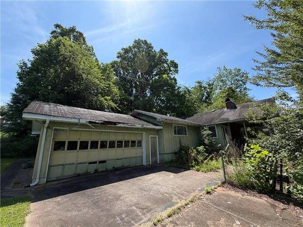 738 Hiawassee EST, Hiawassee, GA 30546