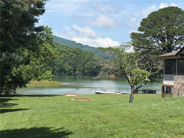 738 Hiawassee EST, Hiawassee, GA 30546