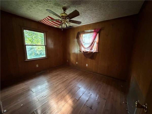 1018 Scott Brown RD SE, Fairmount, GA 30139