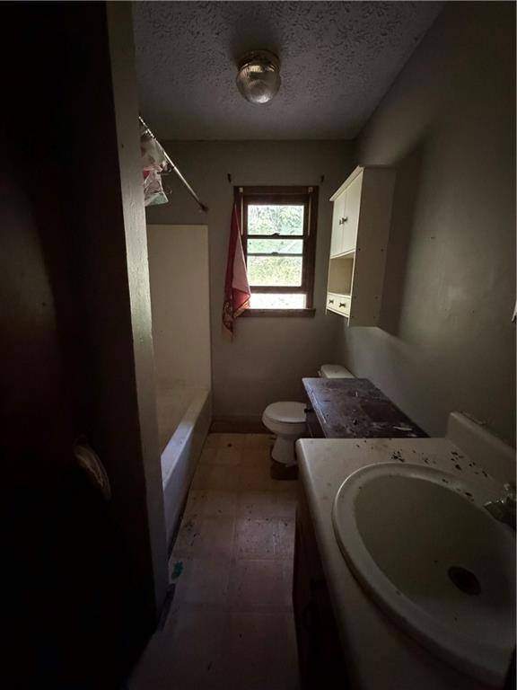 1018 Scott Brown RD SE, Fairmount, GA 30139