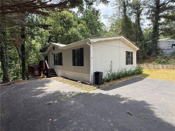 6295 Malibu RDG, Flowery Branch, GA 30542
