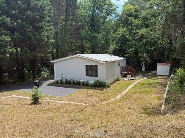 6295 Malibu RDG, Flowery Branch, GA 30542