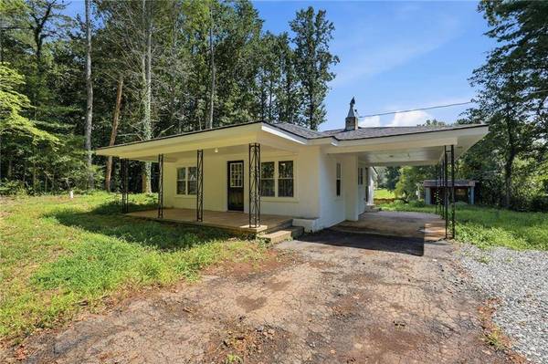 2952 Cavender Creek RD, Dahlonega, GA 30533