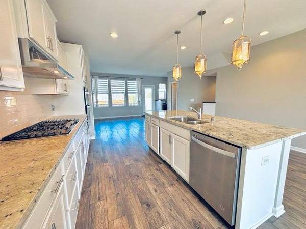 661 Satori WAY, Chaska, MN 55318