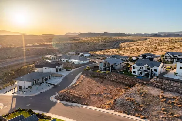 985 Grand Heights DR, St George, UT 84770