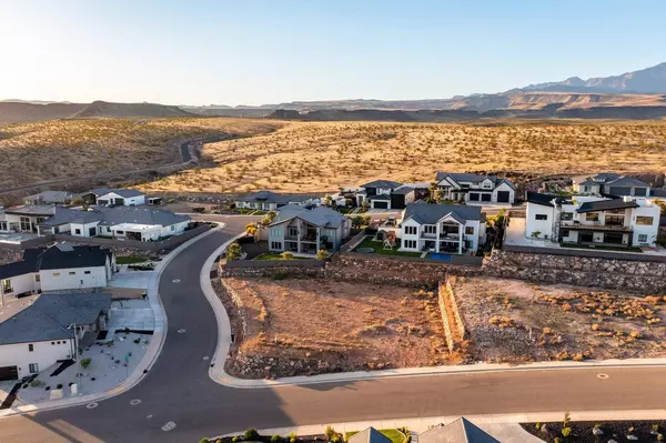 985 Grand Heights DR, St George, UT 84770