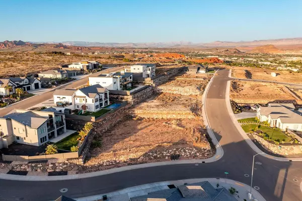 985 Grand Heights DR, St George, UT 84770