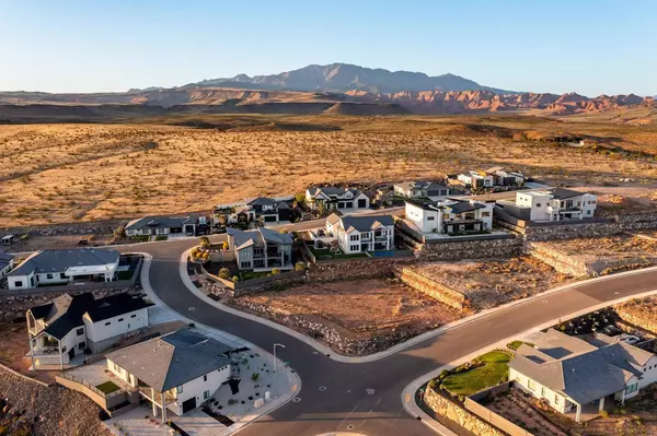 985 Grand Heights DR, St George, UT 84770