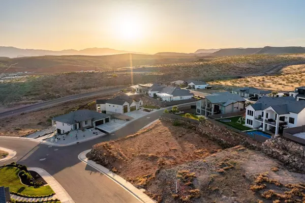 985 Grand Heights DR, St George, UT 84770