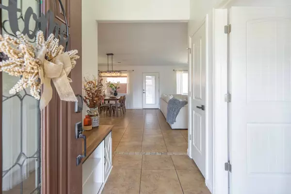 1024 Painted Cloud Place, Washington, UT 84780