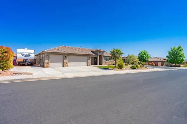 1024 N PAINTED CLOUD Place, Washington, UT 84780