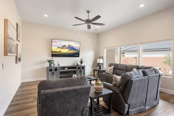 490 S BRACCIANO DR, St George, UT 84770