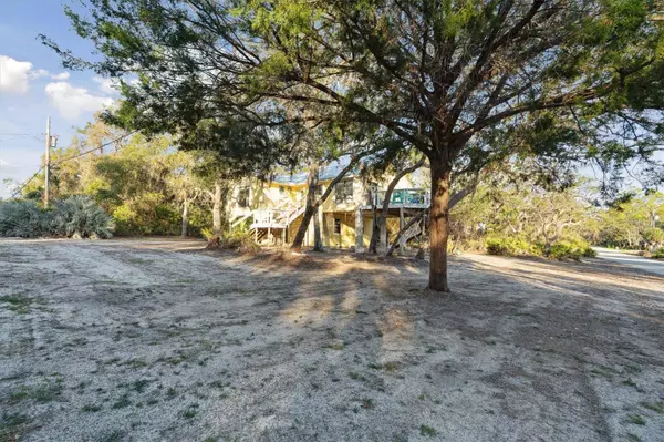 12631 HODGSON AVE, Cedar Key, FL 32625