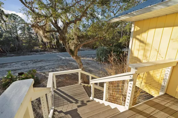 12631 HODGSON AVE, Cedar Key, FL 32625