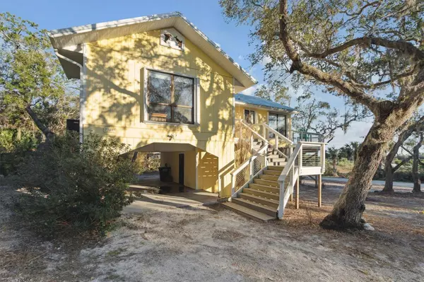 12631 HODGSON AVE, Cedar Key, FL 32625
