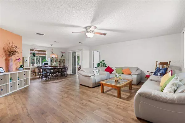 10909 SW 83RD CT, Ocala, FL 34481