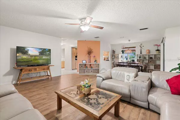 10909 SW 83RD CT, Ocala, FL 34481