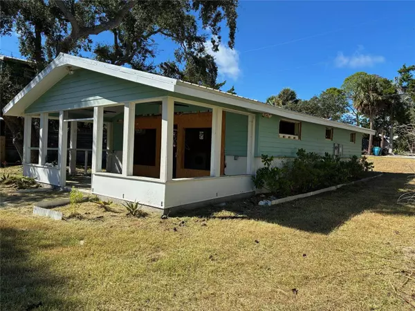 1170 WHIDDON AVE, Cedar Key, FL 32625