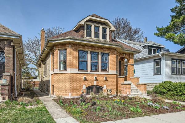 5444 N Lotus AVE, Chicago, IL 60630