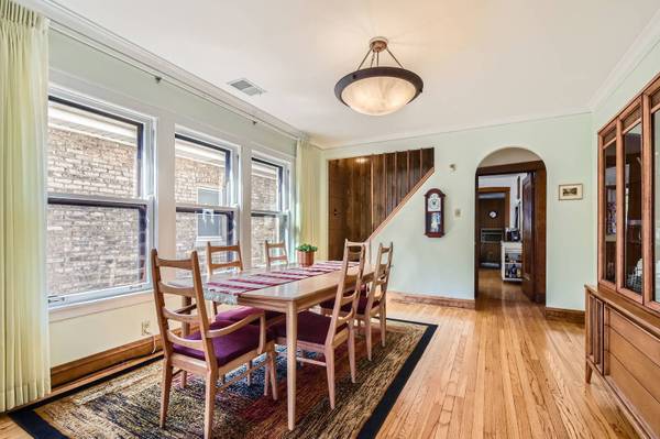 5444 N Lotus AVE, Chicago, IL 60630