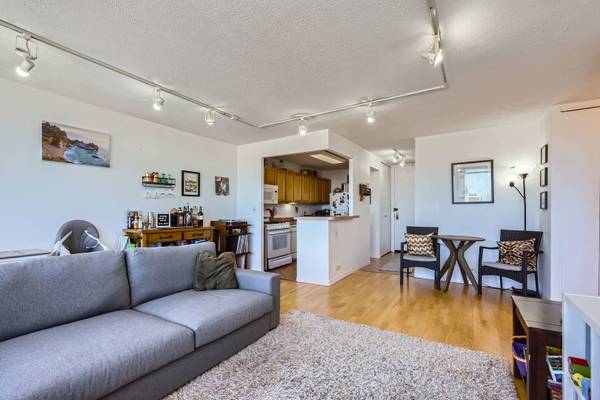 444 W Fullerton Pkwy #1501, Chicago, IL 60614