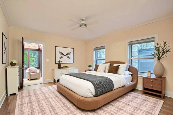 1331 W Greenleaf AVE #2, Chicago, IL 60626