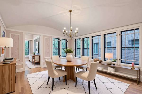 1331 W Greenleaf AVE #2, Chicago, IL 60626