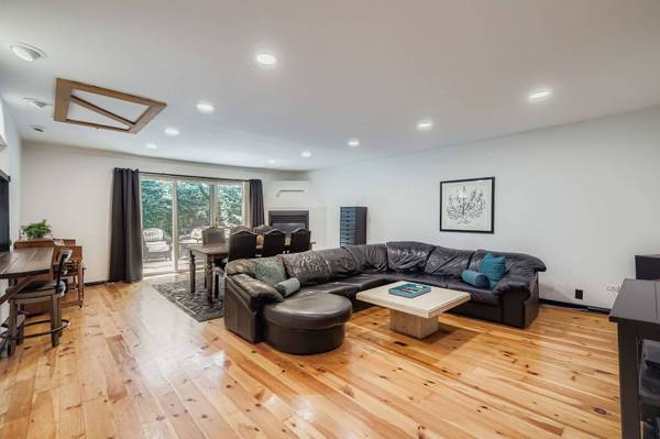 483 W Shady Lane RD, Palatine, IL 60074