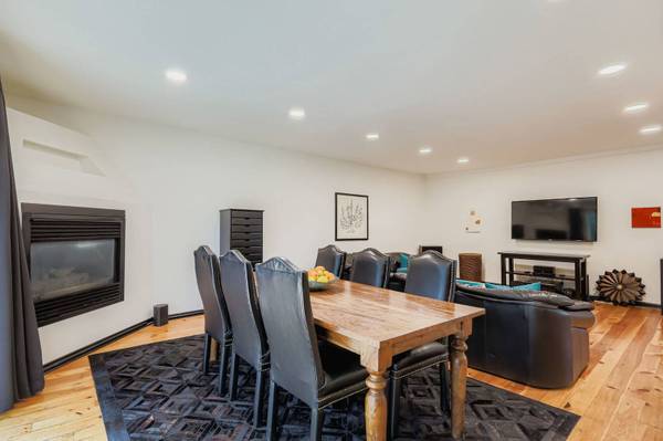 483 W Shady Lane RD, Palatine, IL 60074