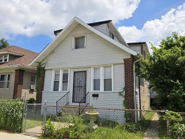 8151 S Bennett AVE, Chicago, IL 60617