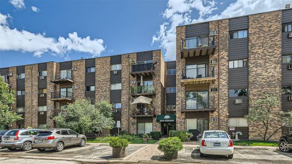 8936 N PARKSIDE AVE #311, Des Plaines, IL 60016