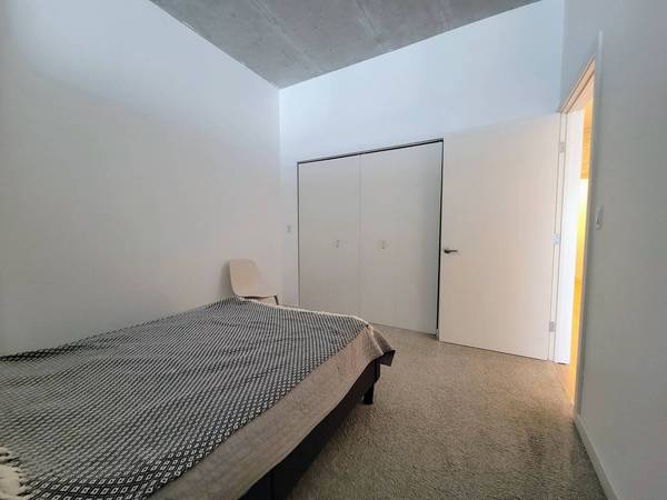 Chicago, IL 60607