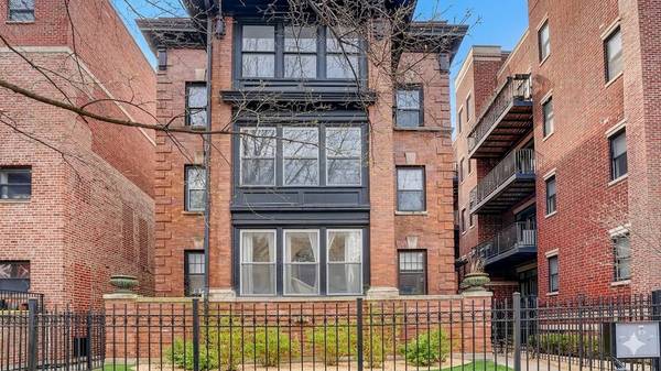 921 W Agatite AVE #3, Chicago, IL 60640