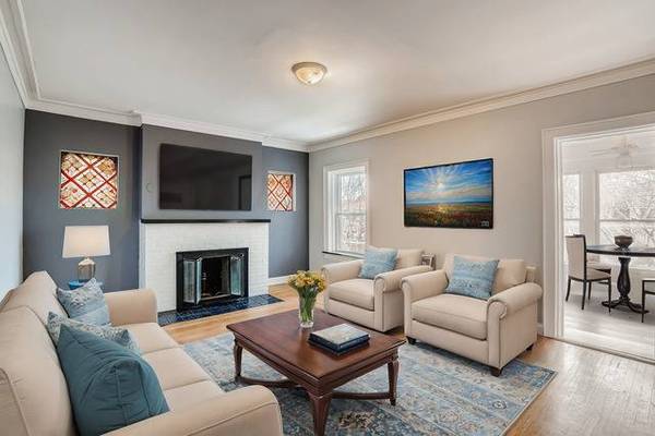 921 W Agatite AVE #3, Chicago, IL 60640
