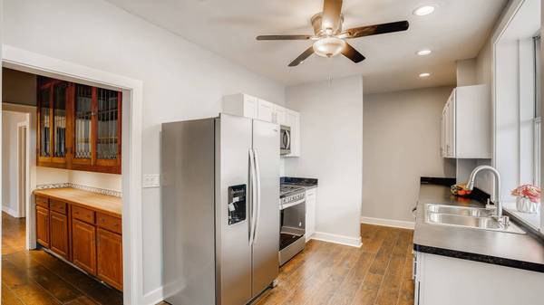921 W Agatite AVE #3, Chicago, IL 60640
