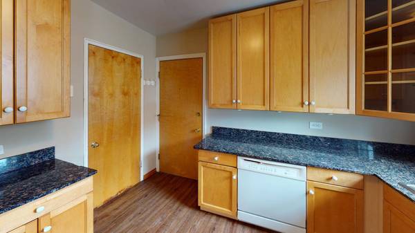 2410 W Farragut AVE #3B, Chicago, IL 60625