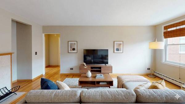 2410 W Farragut AVE #3B, Chicago, IL 60625