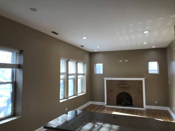 3234 W Grace ST #2W, Chicago, IL 60618