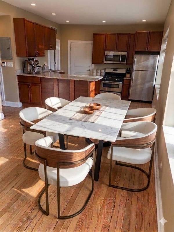 3234 W Grace ST #2W, Chicago, IL 60618