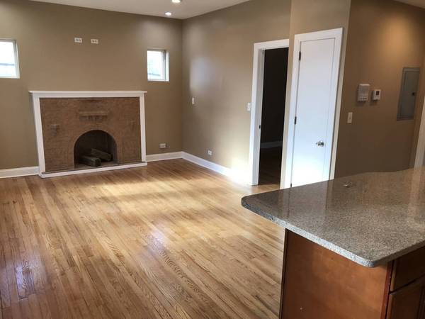 3234 W Grace ST #2W, Chicago, IL 60618