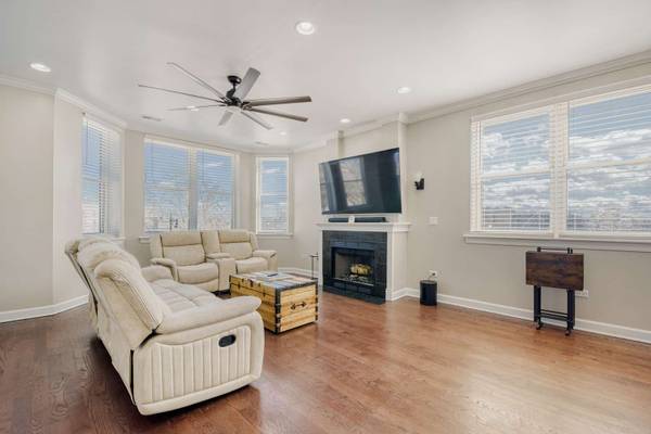 4248 S Drexel BLVD #3S, Chicago, IL 60653