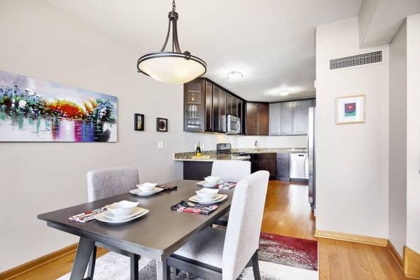 3200 N Lake Shore DR #708, Chicago, IL 60657