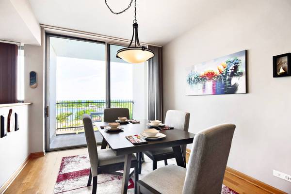 3200 N Lake Shore DR #708, Chicago, IL 60657