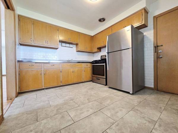 1431 BALMORAL AVE #1S, Westchester, IL 60154