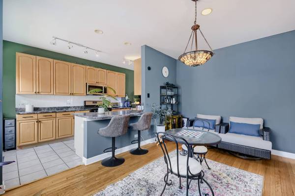 4419 N Whipple ST #3B, Chicago, IL 60625