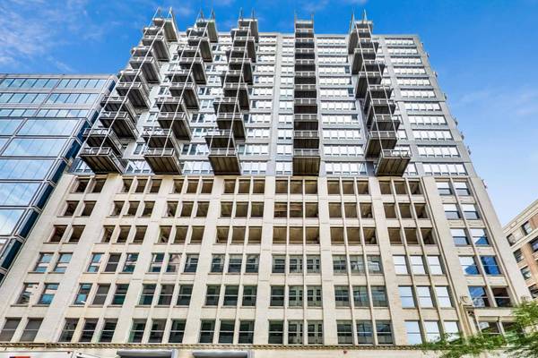 565 W Quincy ST #515